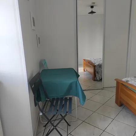 Chez Martine Alba * Pas-de-Jeu